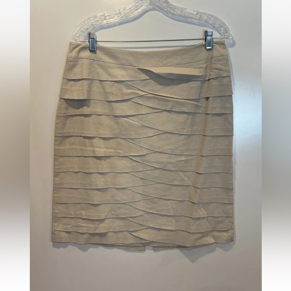 Larry Levine Beige Linen Blend Tiered Ruffle Pencil Skirt Womens Size 12 - Picture 2 of 5